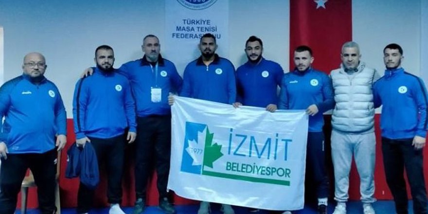 İzmitli güreşçiler Kahramanmaraş’ta mindere çıktı