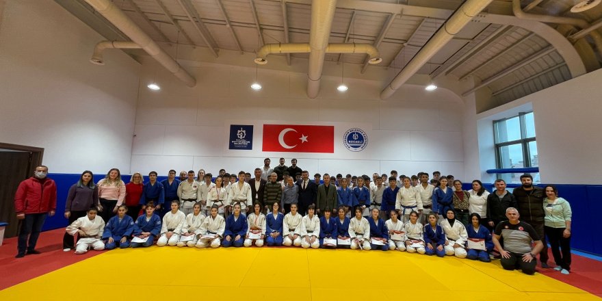 Judocular iller arasında Kocaeli’ni temsil edecek