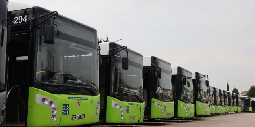 Sağlık çalışanlarına ücretsiz toplu taşıma uzatıldı