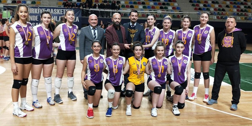 A Genç Voleybol Takımı yine şampiyon!