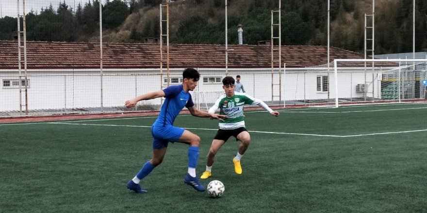 Belediye Derincespor U19, Hisareynspor U19’u 4-1 mağlup etti