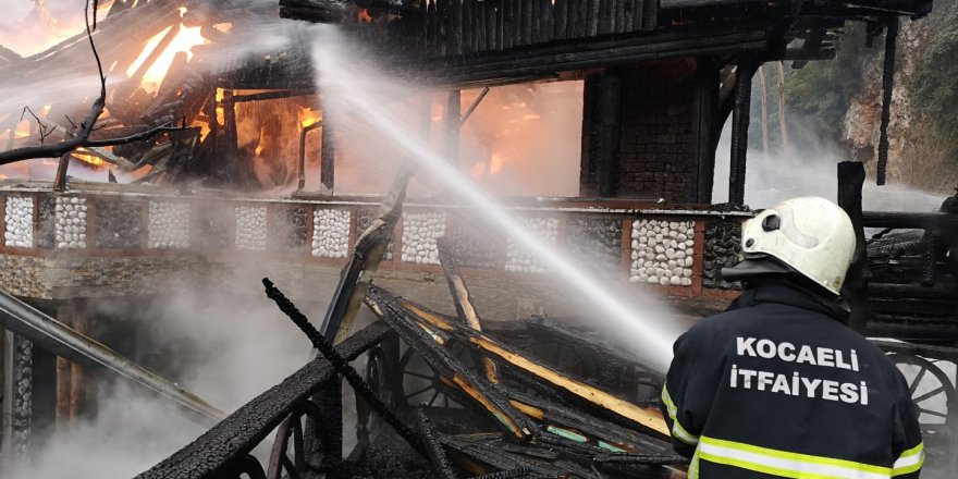 Kocaeli İtfaiyesi yangına 8 dakikada müdahale