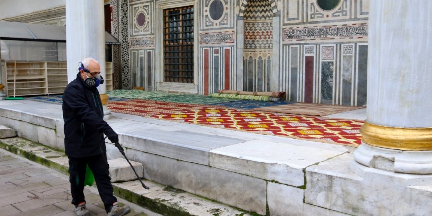 Büyükşehir ibadethaneleri ilaçlıyor