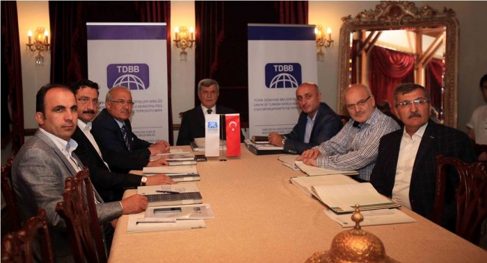 TDBB’den Gazzeli belediyelere yardım çağrısı