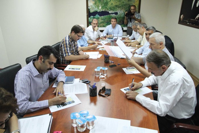 8 işyerinin kiralama ihalesi yapıldı