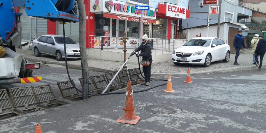 Altyapı hatlarında temizlik yapılıyor