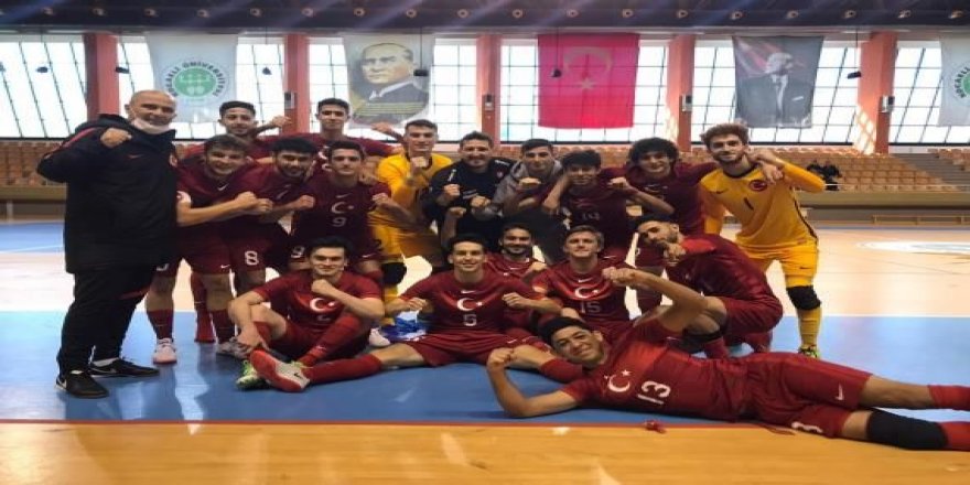 Futsal Milliler İzmit’te galip