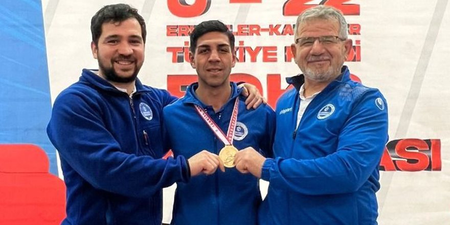 Başarılı eldivenler kürsünün zirvesinde