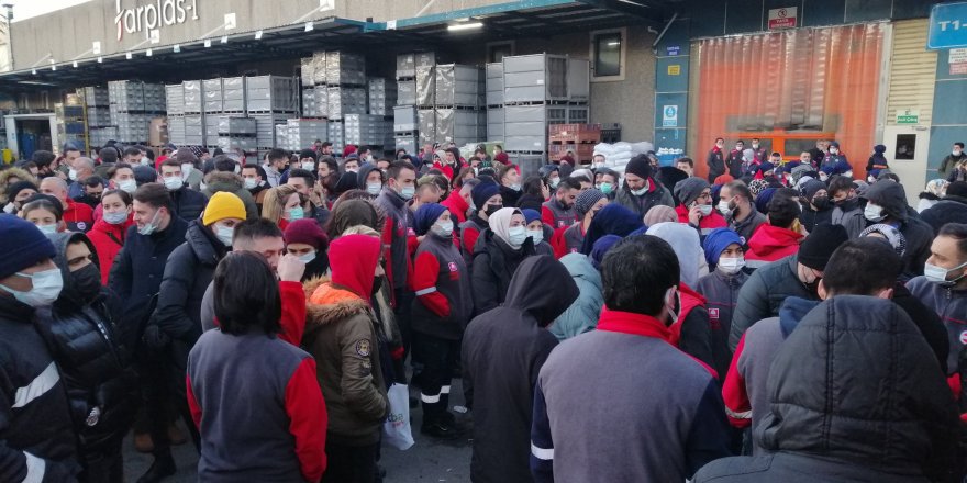 İşçiler ücret zammına karşı iş durdurdu