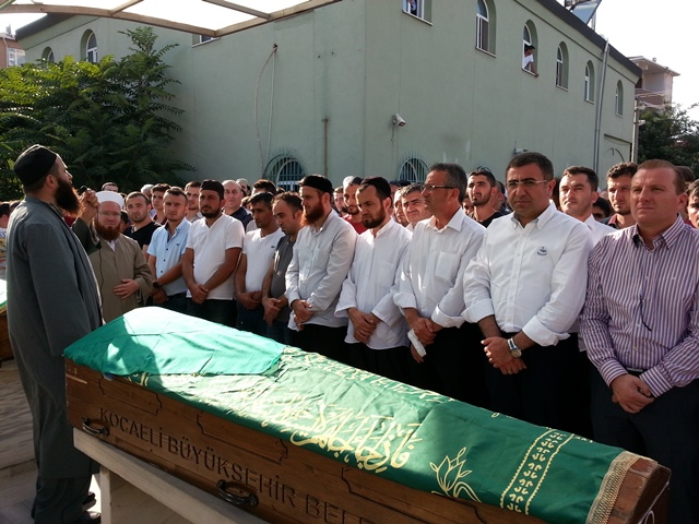 Beylikbağı’nda 3 cenaze binlerce gözyaşı