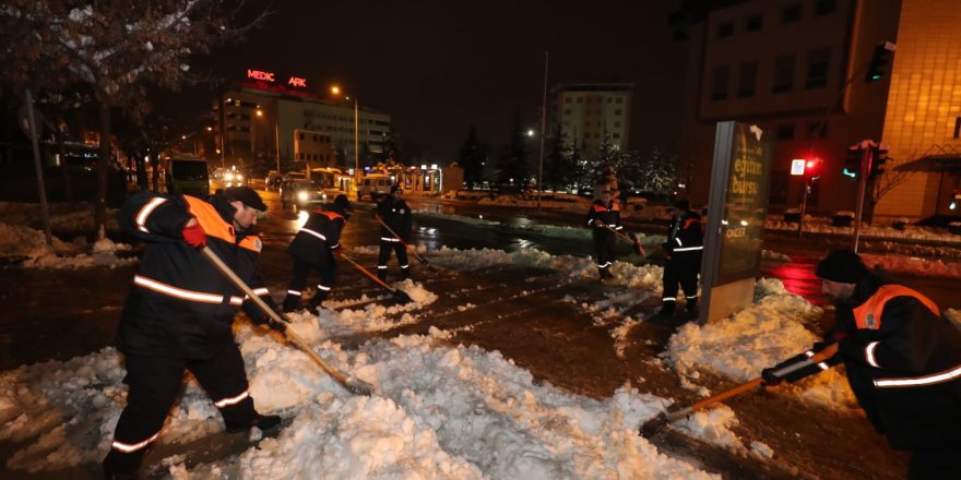 Gebze’de ekipler sahada