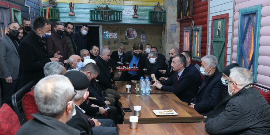 Başkan Büyükakın esnafa sunum yaptı