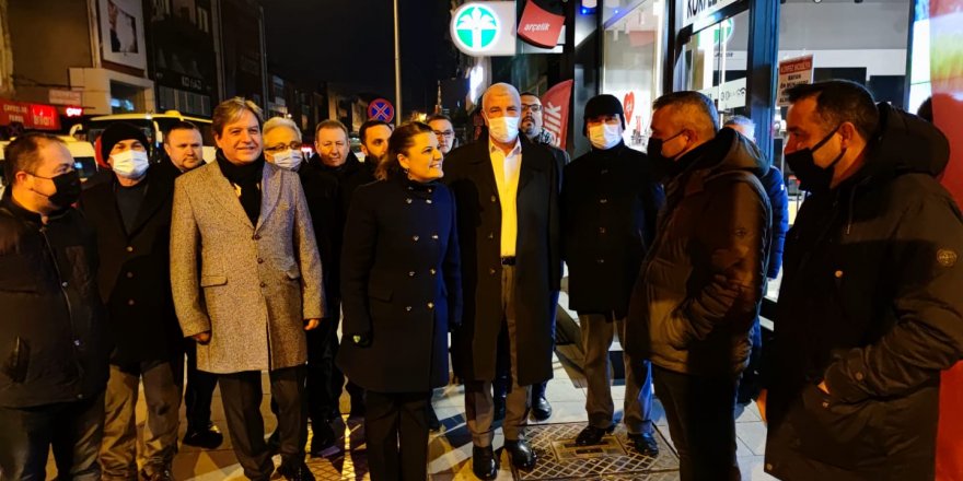 Emekçilere sabah ayazında sıcak sürpriz