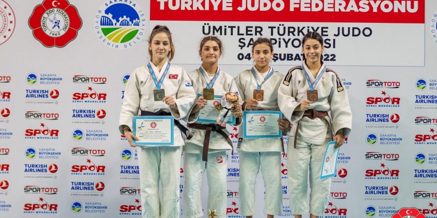 Ümit judoculardan 14 madalya