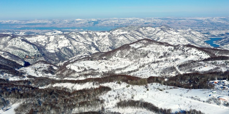 Kocaeli'nin yüksek kesimlerinde kar ve sis etkili oluyor