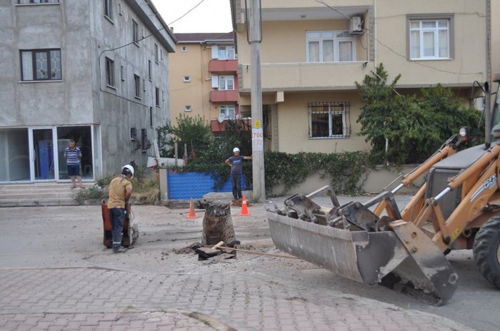 SEDAŞ ekipleri doğalgaz hattını deldi