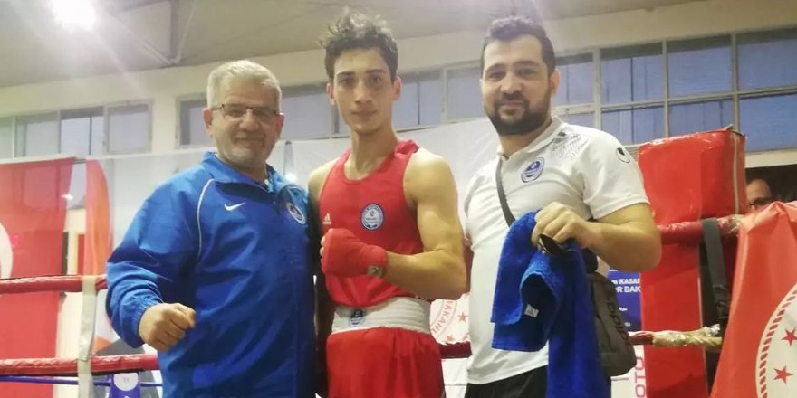 Boksörler ringde fırtına gibi esti