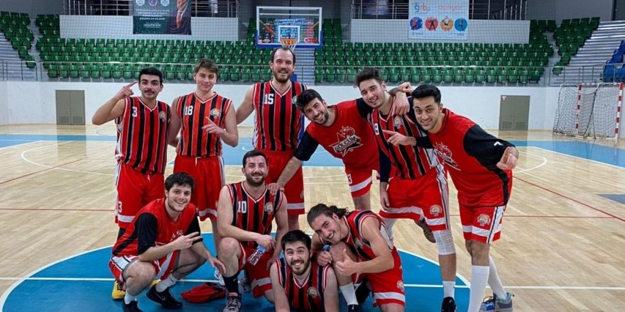 Şampiyon Gölcük: 77-86