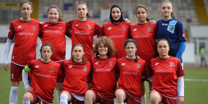 Bizim kızlar mağlup 5-2