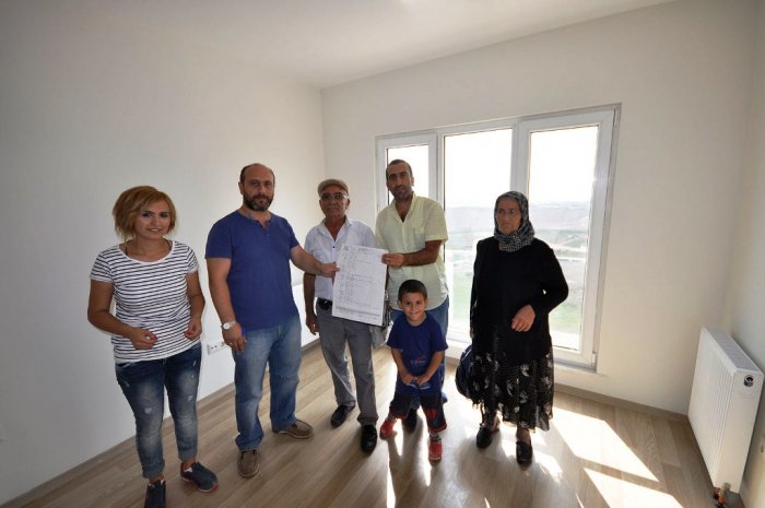 Kirazpınar’da ön teslimatlar başladı