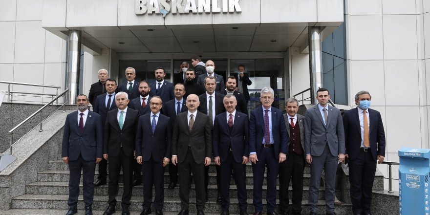 Bakan Karaismailoğlu, Büyükşehir’i ziyaret etti