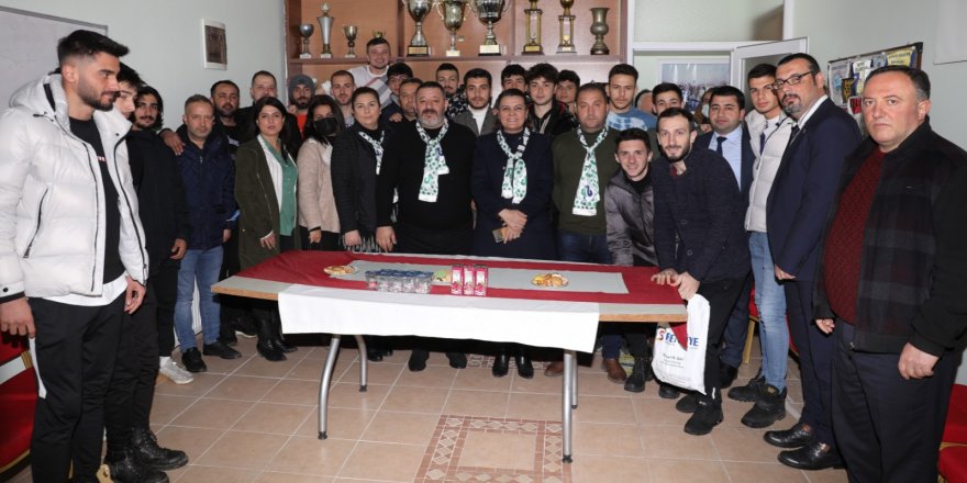 Hürriyet’ten Sandıkçıoğlu’na ziyaret