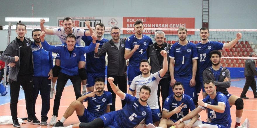 Efeler acımadı 3-0