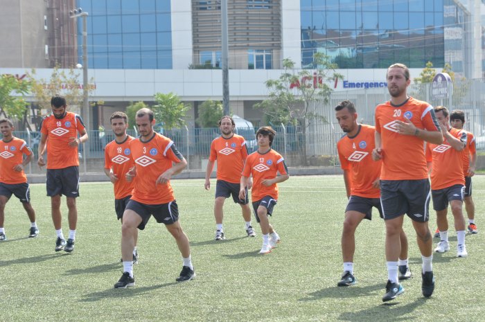 Sultan kazanıyor: 0-1