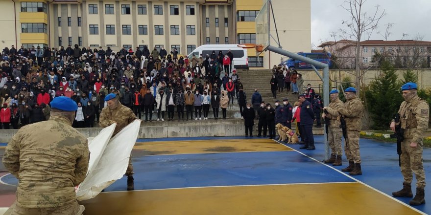 Dilovası'nda deprem eğitimi ve tatbikatı düzenlendi