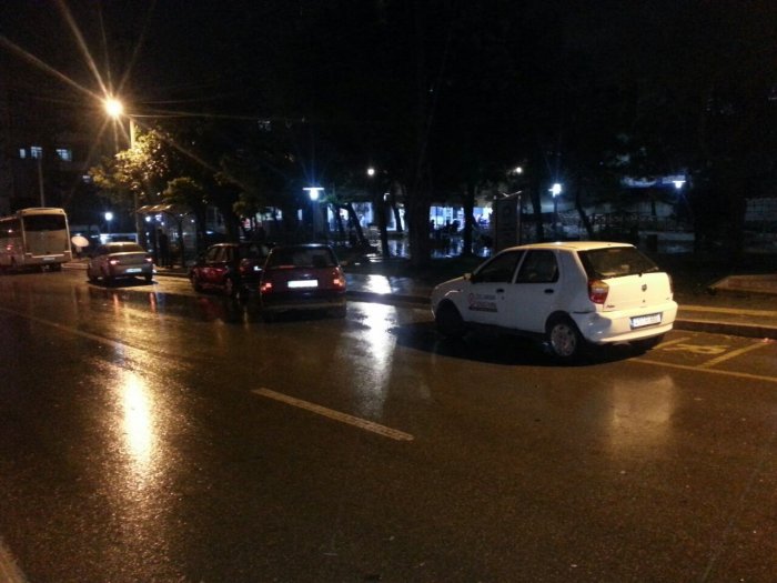 Logar taşkını kazalara neden oldu