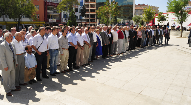 ‘CHP büyük bir çınardır’