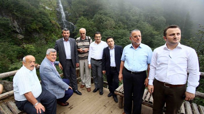 Karaosmanoğlu Rize’de