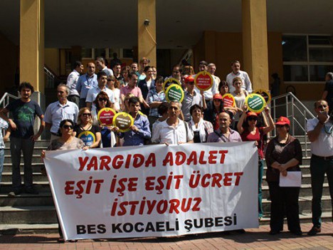 BES, Hakim ve Savcı zammını protesto etti