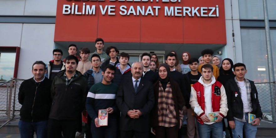 Başkan Büyükgöz gençlerle buluştu