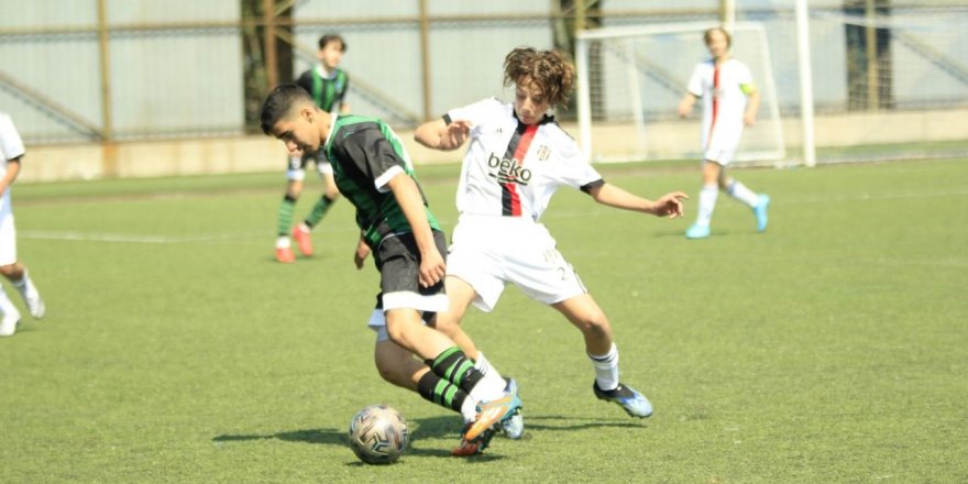 U14 ve U15’te Beşiktaş’a diş geçiremedik