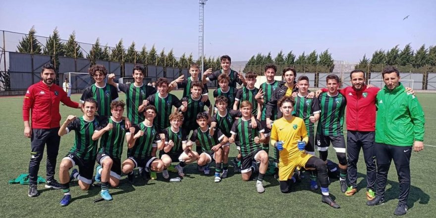 U16, galibiyet hasretine son verdi