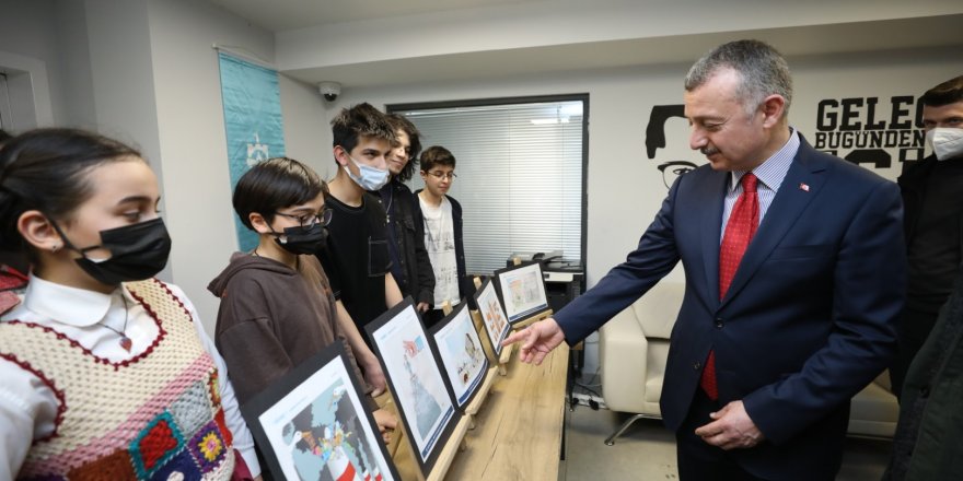 Başkan Büyükakın, gençlerden söz aldı