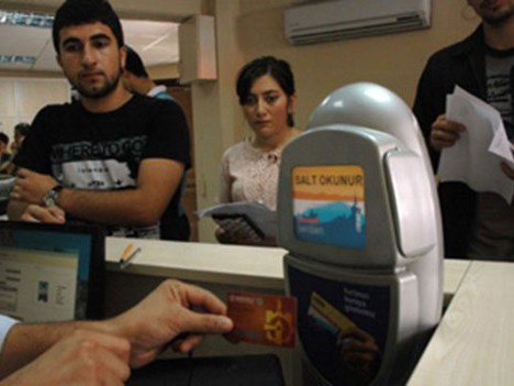 Öğrenciler hala Kent Kart alamadı