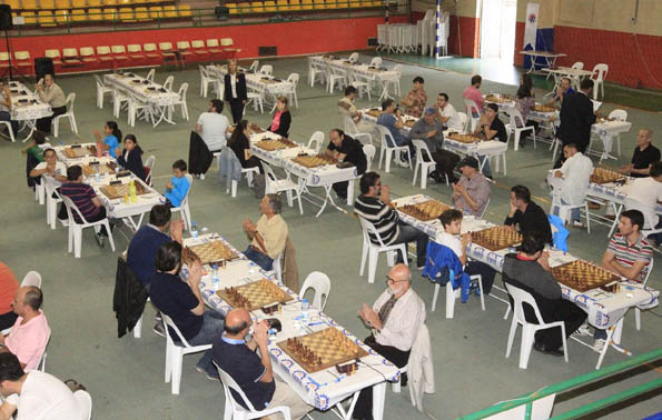 Satrancın ustaları Gebze’de