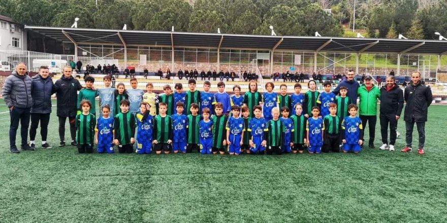 U11’ler hazırlık maçı oynadı