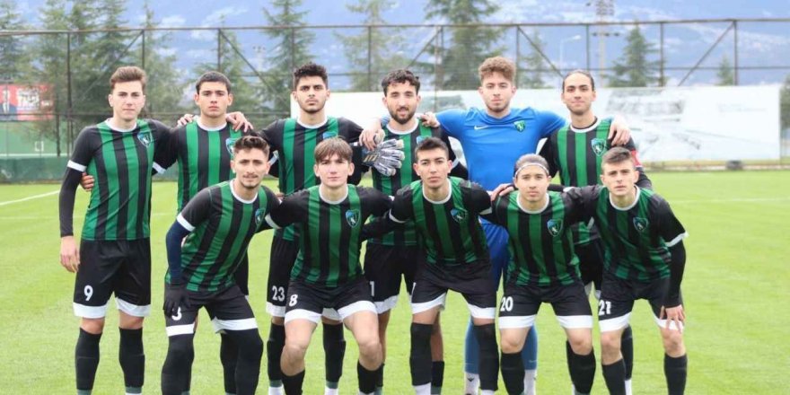 U19, Menemen'de takıldı 1-1