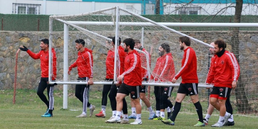 Gölcükspor’da hazırlıklar devam ediyor