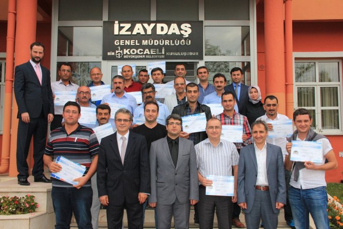 İZAYDAŞ, İPRAGAZ yetkililerini mezun etti.