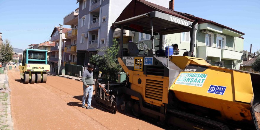 Barbaros Mahallesi’nde üstyapı çalışmaları