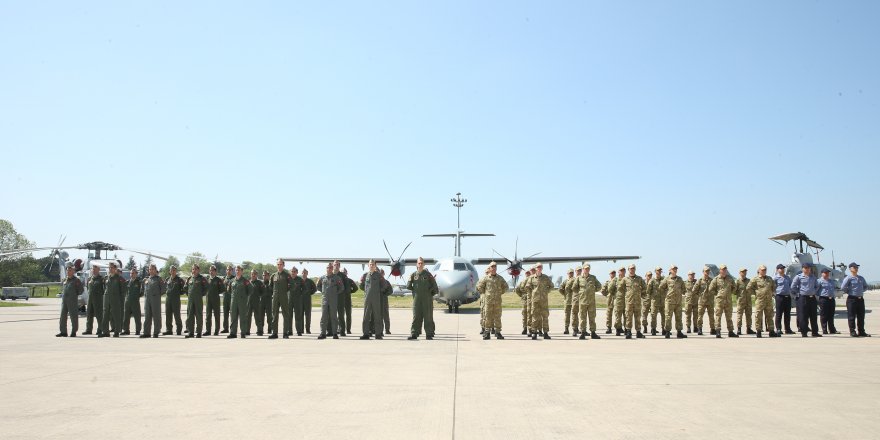 Türk deniz havacılar bayramı görev başında karşıladı