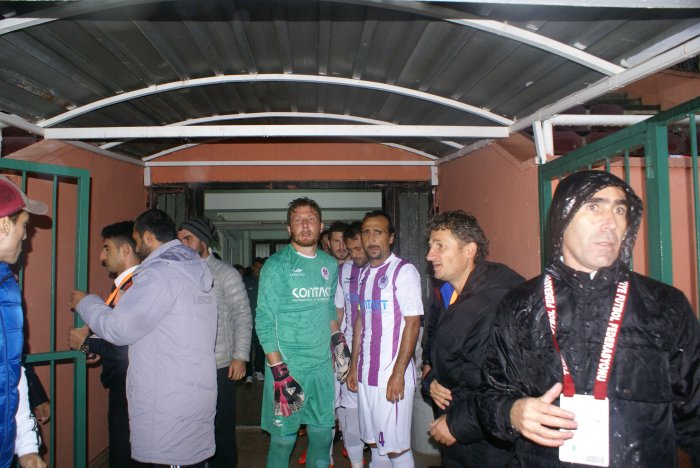 SAMET KALESİNDE DEVLEŞTİ