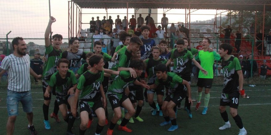 Bağçeşmespor U-16 büyük iş başardı!