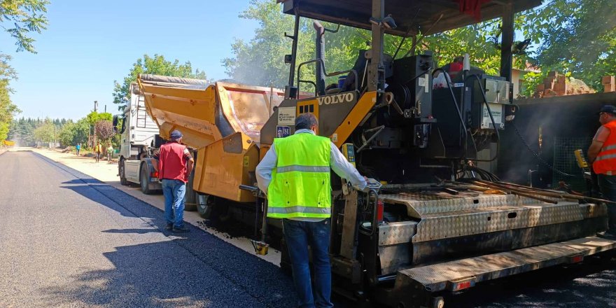 Estergon Caddesi’nde üst yapı yenilendi