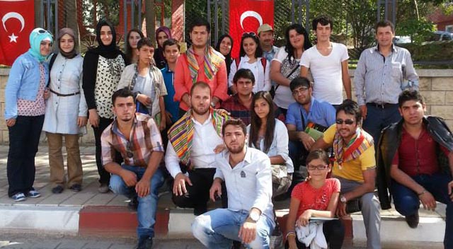 AKP’li gençler Ertuğrul Gazi’yi andı