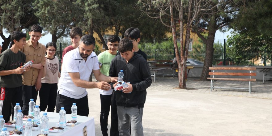 Dilovası Belediyesi; öğrencileri yalnız bırakmadı